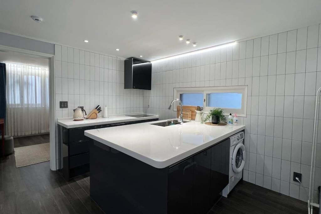 Hongdae 3Bedroom Apartment #14 سيول المظهر الخارجي الصورة